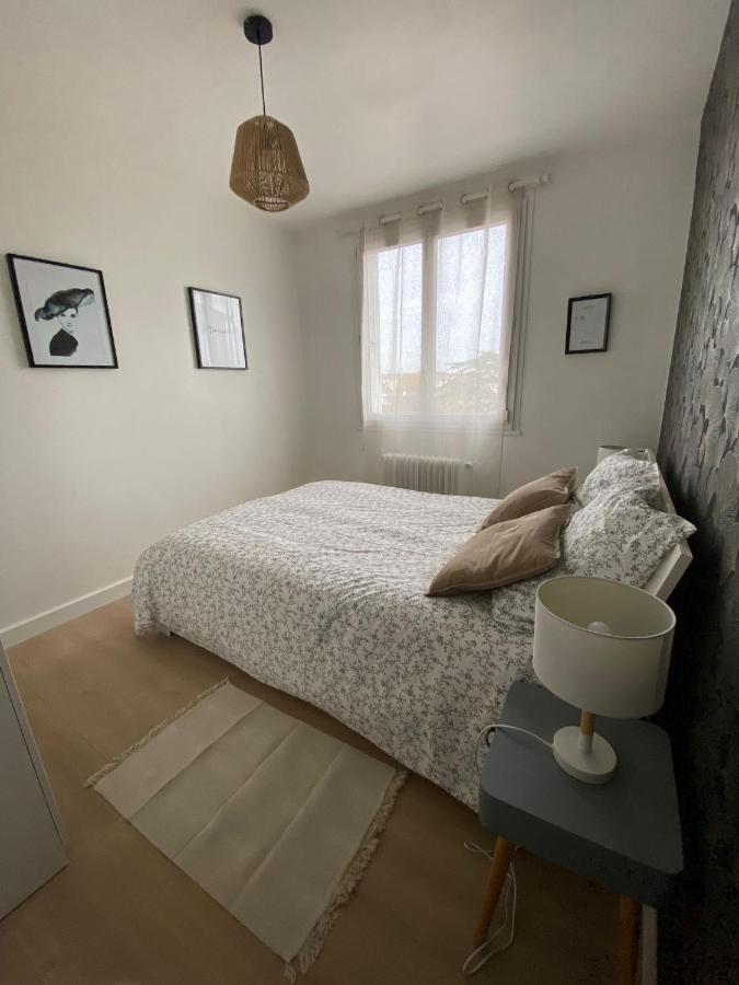 Appartement Cosy Pres De La Gare Avec Parking 圣皮埃尔德科尔 外观 照片