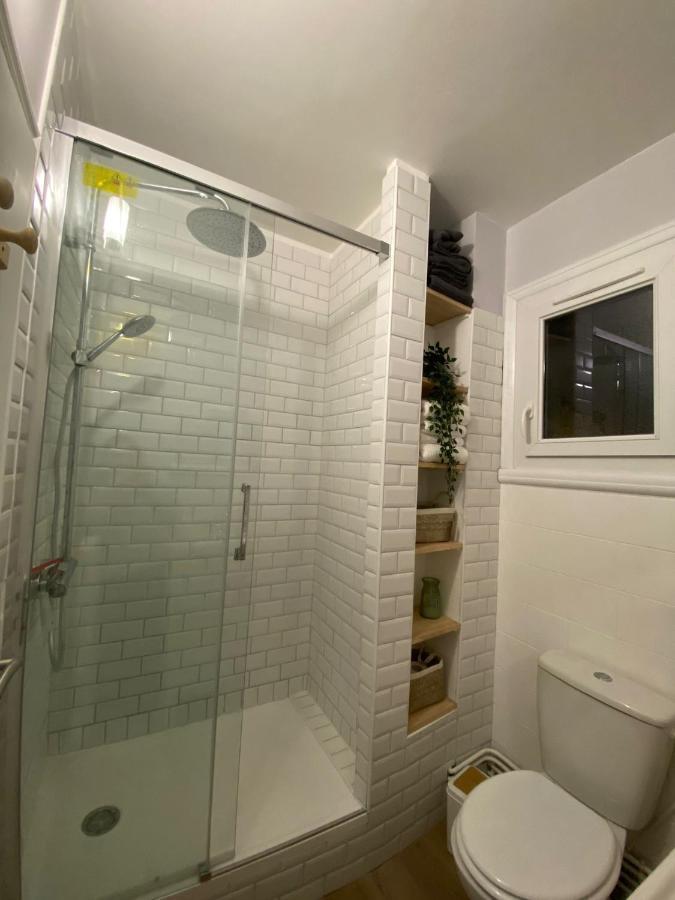 Appartement Cosy Pres De La Gare Avec Parking 圣皮埃尔德科尔 外观 照片